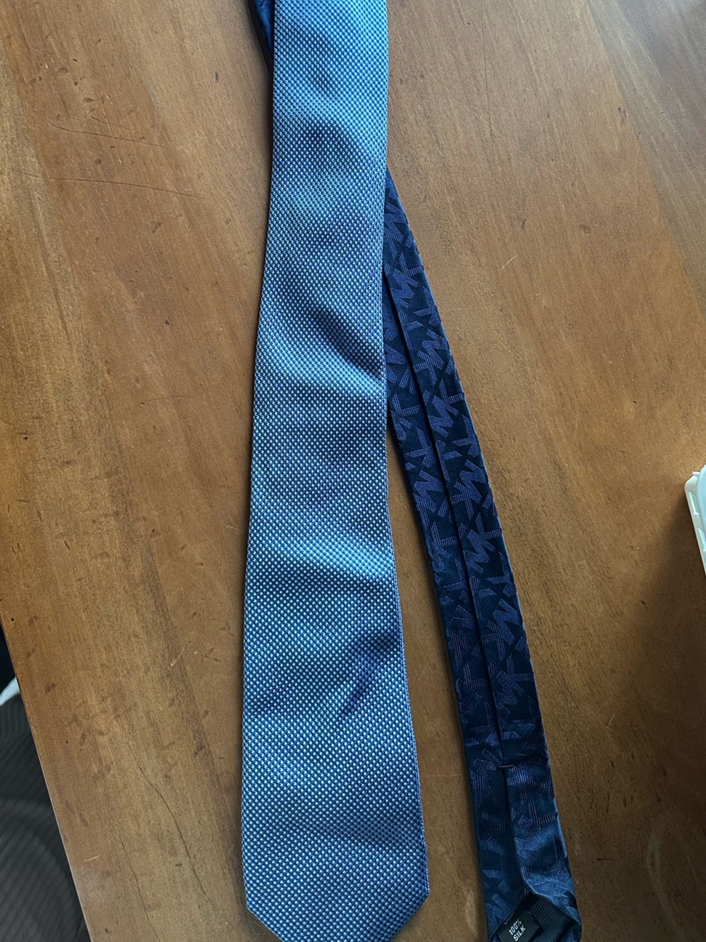 MICHAEL Michael Kors Men's Two-Tone Blue Tie Set